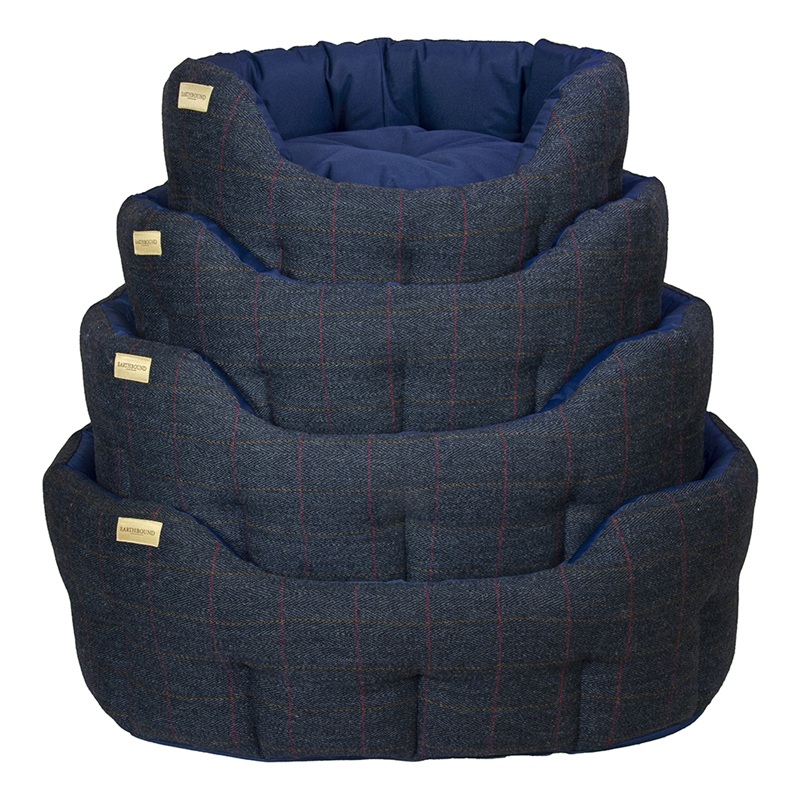 Traditional Tweed & Waterproof Bed Navy MEDIUM